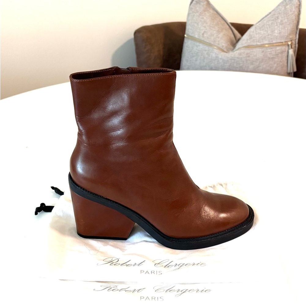 Robert Clergerie Tan Leather Heeled Boots